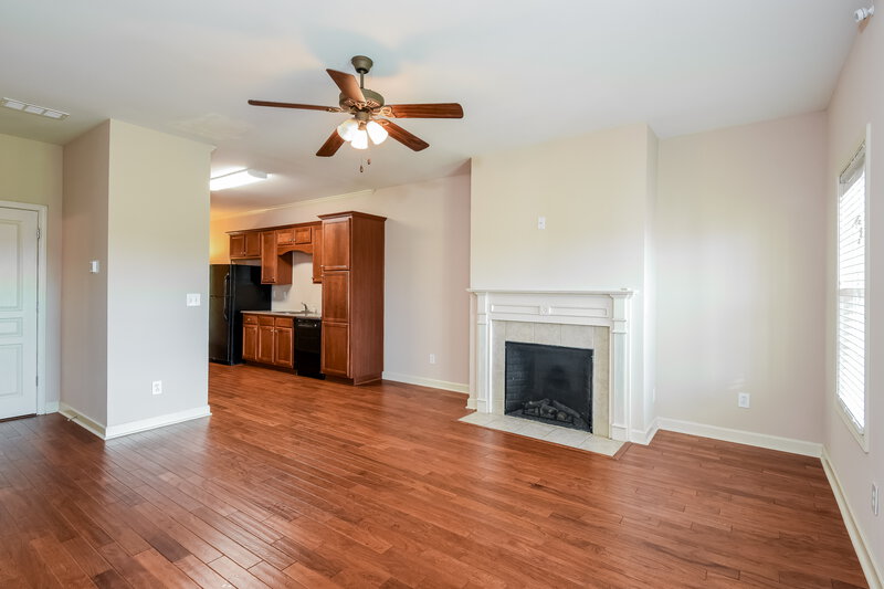 2,455/Mo, 537 Pringle Dr Suwanee, GA 30024 Living Room View