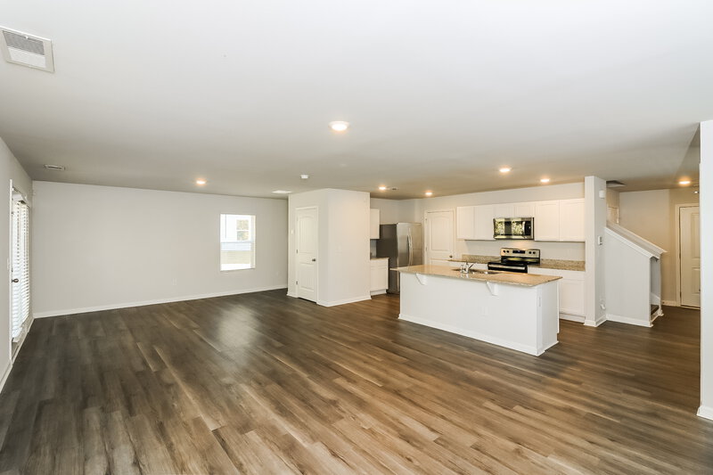 2,625/Mo, 4434 Sparrow Cir College Park, GA 30349 Living Room View