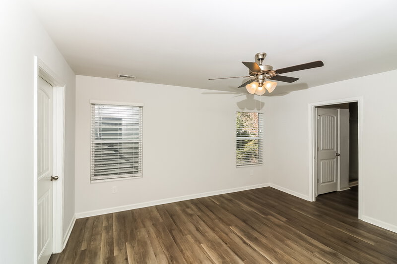2,625/Mo, 4434 Sparrow Cir College Park, GA 30349 Main Bedroom View
