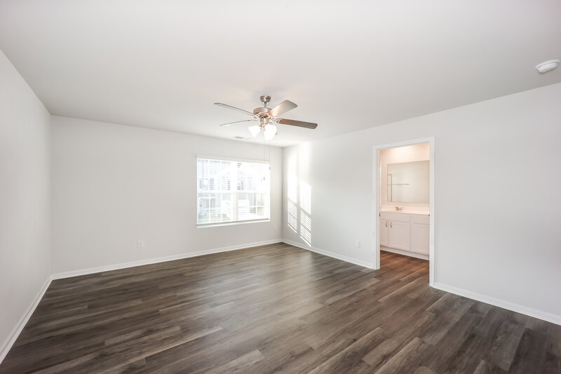 2,275/Mo, 4483 Sparrow Cir College Park, GA 30349 Main Bedroom View