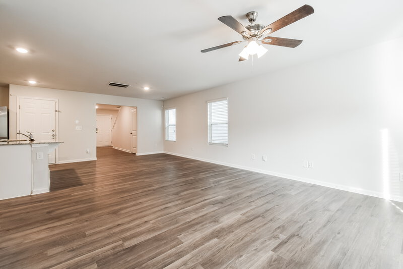 2,700/Mo, 5113 Moa Ct College Park, GA 30349 Living Room View