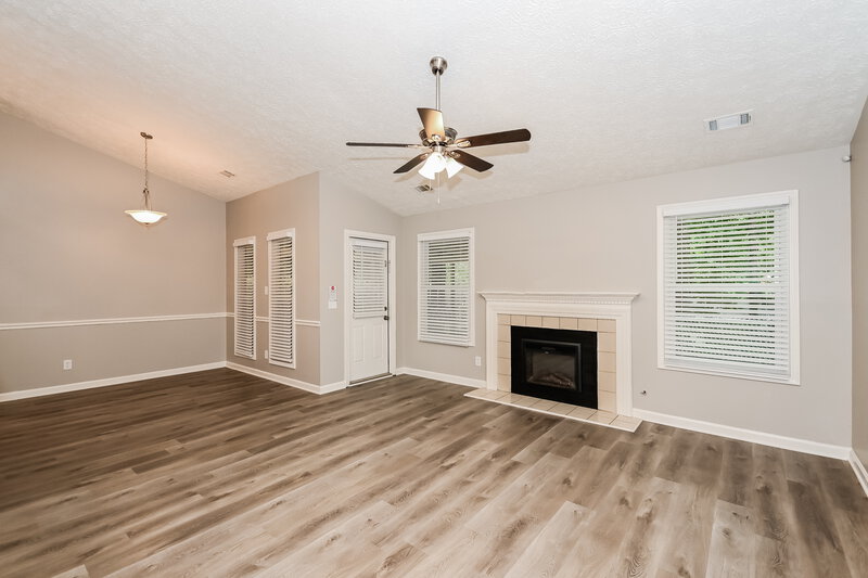 2,030/Mo, 1009 Braddock Cir Woodstock, GA 30189 Living Room View