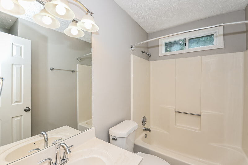 2,030/Mo, 1009 Braddock Cir Woodstock, GA 30189 Bathroom View