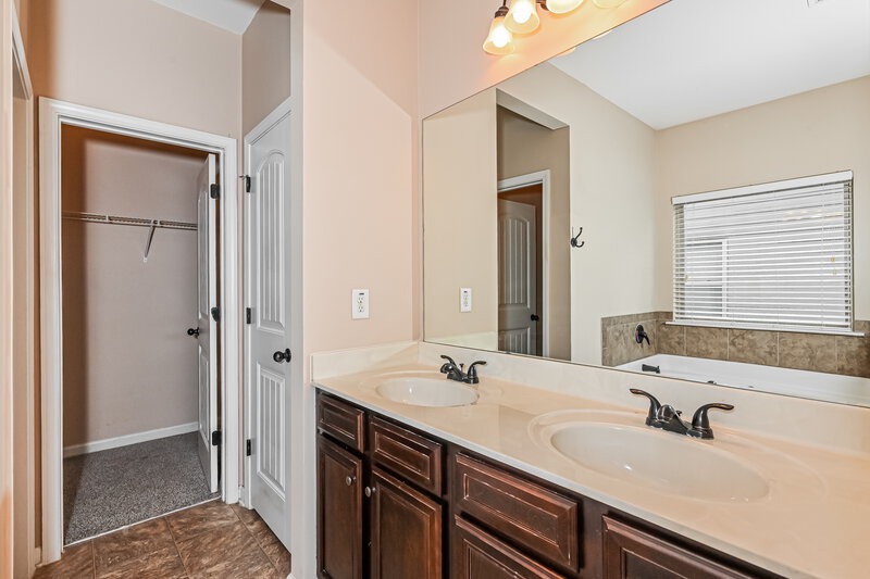 2,210/Mo, 3858 Humber Ct Cumming, GA 30040 Main Bathroom View