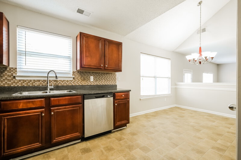 1,915/Mo, 4352 Arabian Way Snellville, GA 30039 Kitchen View 2