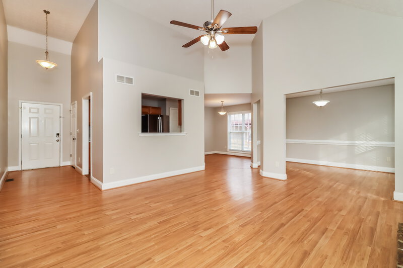 1,660/Mo, 626 Windy Mill Xing Temple, GA 30179 Living Room View 2