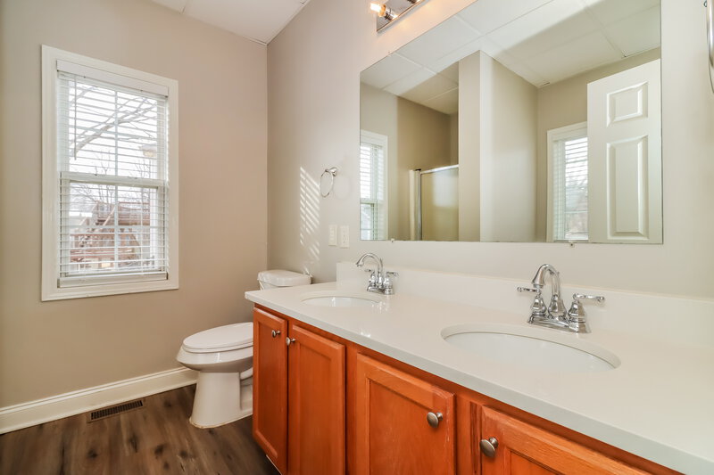 1,660/Mo, 626 Windy Mill Xing Temple, GA 30179 Main Bathroom View