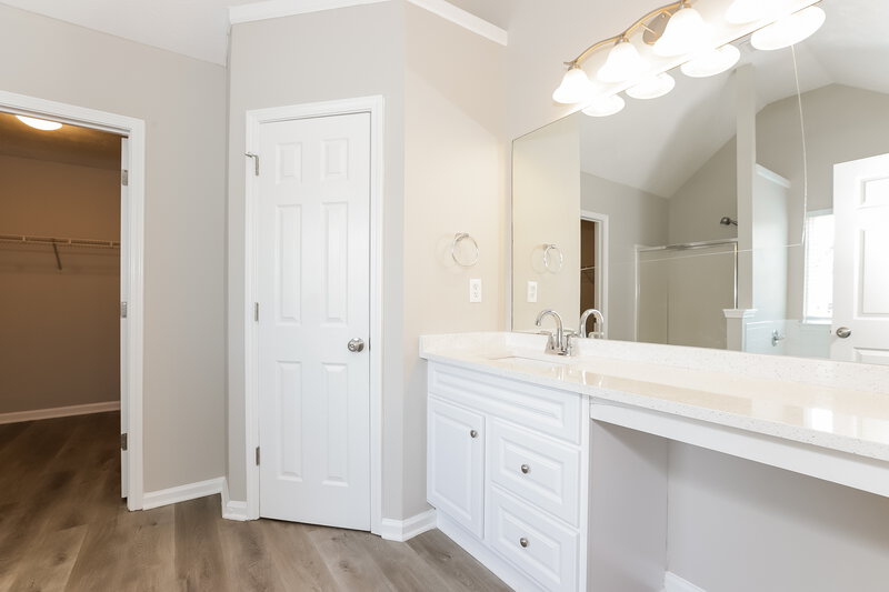 2,305/Mo, 848 Overlook Trl Monroe, GA 30655 Main Bathroom View