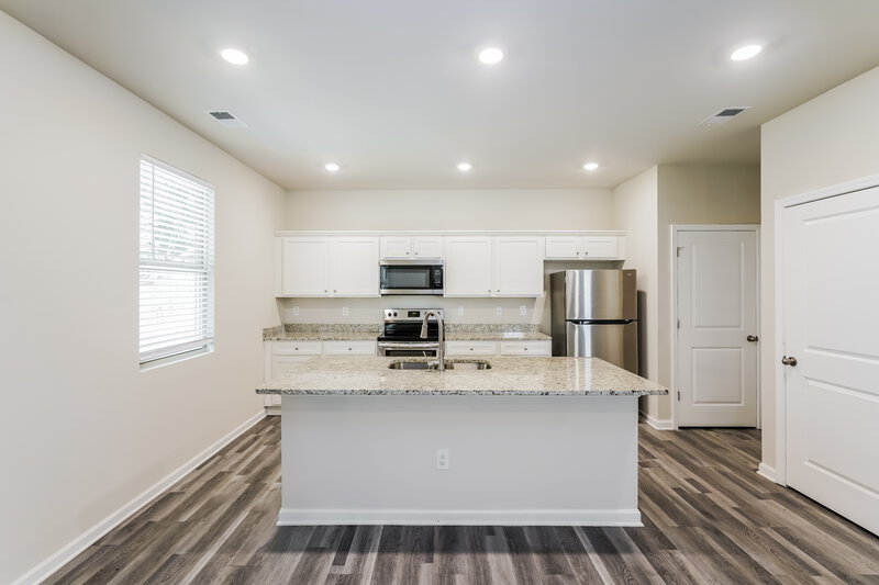 1,870/Mo, 444 Clematis Ct Temple, GA 30179 Kitchen View