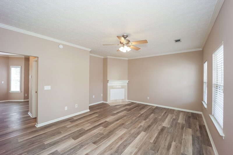 2,160/Mo, 55 Roxbury Ln Newnan, GA 30265 Living Room View