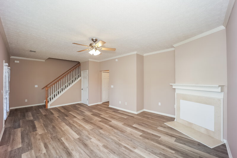 2,160/Mo, 55 Roxbury Ln Newnan, GA 30265 Living Room View 2