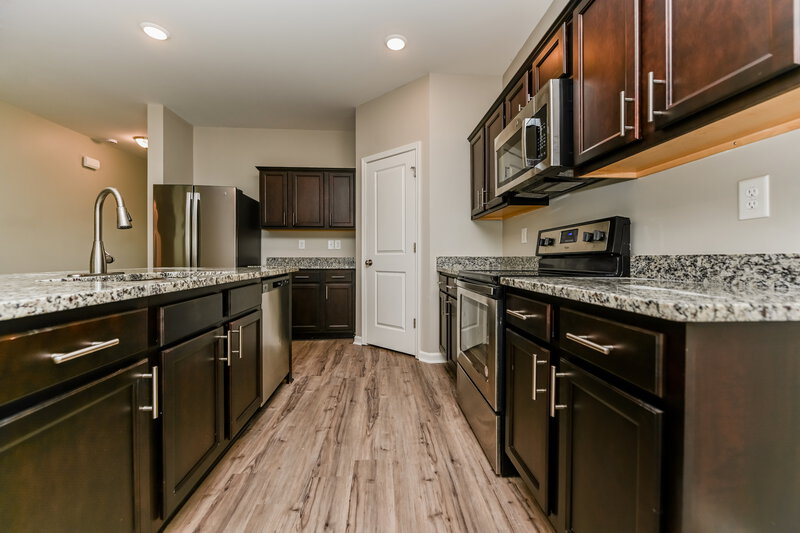 3,220/Mo, 1083 Coldwater Dr Griffin, GA 30224 Kitchen View