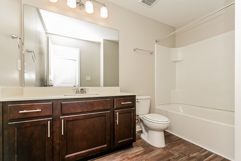 3,220/Mo, 1083 Coldwater Dr Griffin, GA 30224 Bathroom View