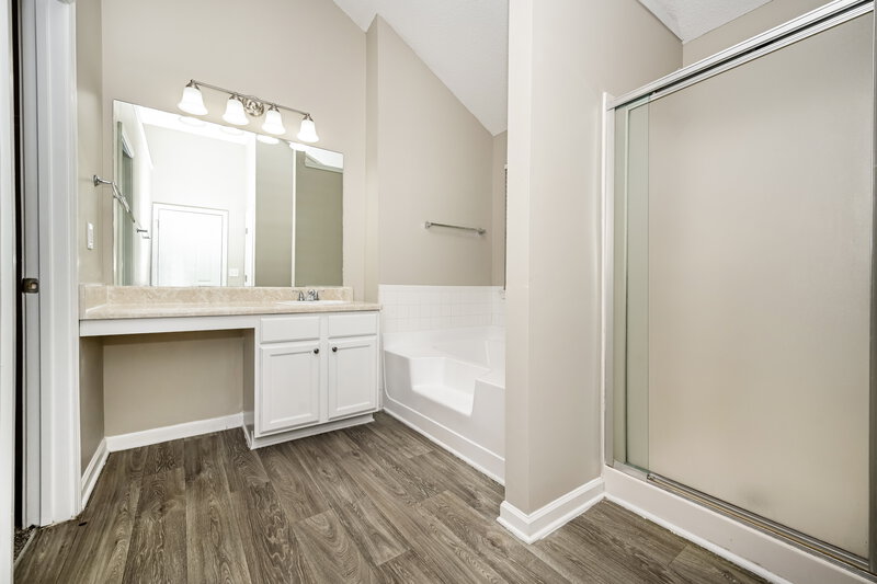 1,795/Mo, 675 Barshay Dr Covington, GA 30016 Main Bathroom View 2