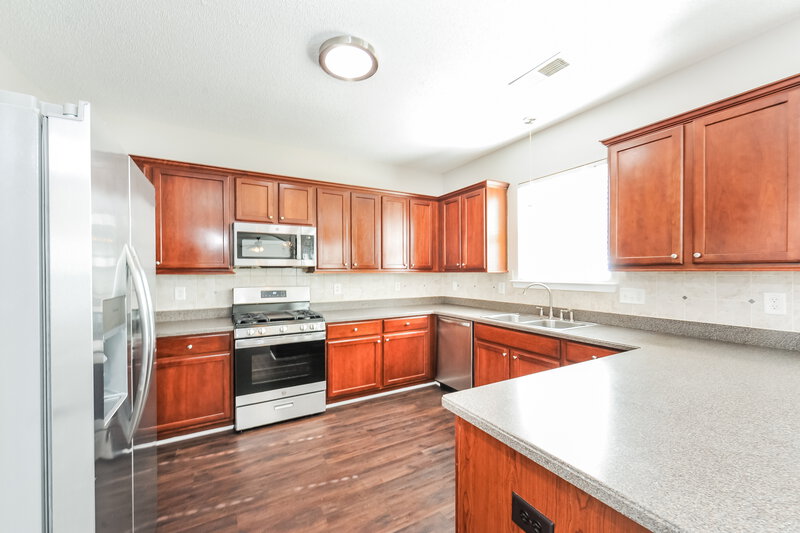 2,120/Mo, 41 Darbys Run Dr Hiram, GA 30141 Kitchen View