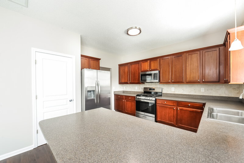 2,120/Mo, 41 Darbys Run Dr Hiram, GA 30141 Kitchen View 2