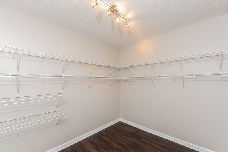 2,120/Mo, 41 Darbys Run Dr Hiram, GA 30141 Walk In Closet View