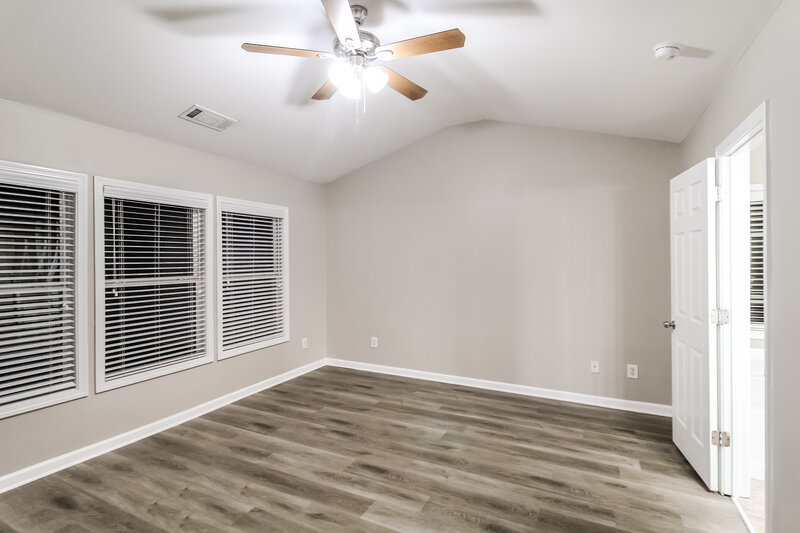 2,350/Mo, 1065 Westmoreland Ln Lawrenceville, GA 30043 Main Bedroom View