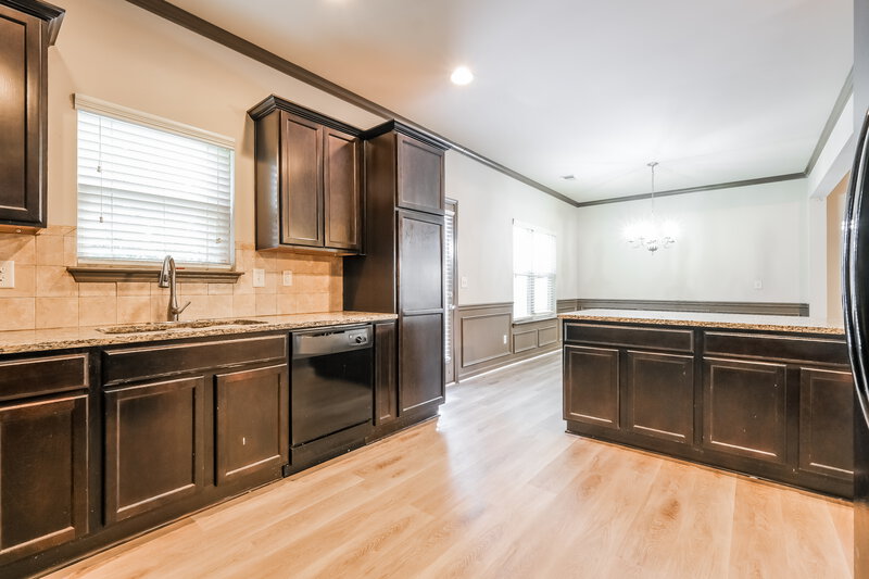 1,940/Mo, 581 Sweet Ashley Way Loganville, GA 30052 Kitchen View 2