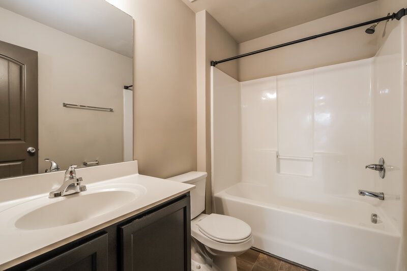 1,940/Mo, 581 Sweet Ashley Way Loganville, GA 30052 Bathroom View