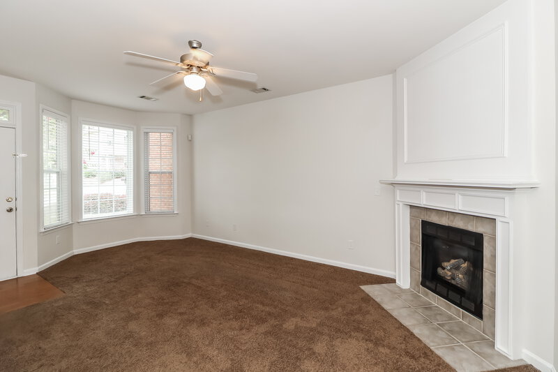 2,130/Mo, 375 Grayson Way Alpharetta, GA 30004 Living Room View