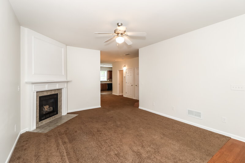 2,130/Mo, 375 Grayson Way Alpharetta, GA 30004 Living Room View 2