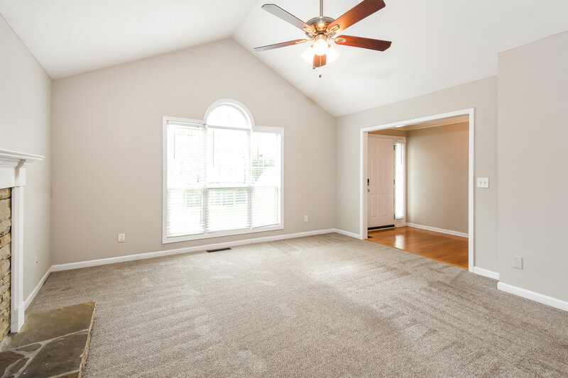 2,430/Mo, 3042 Lexington Ave Woodstock, GA 30189 Living Room View 2