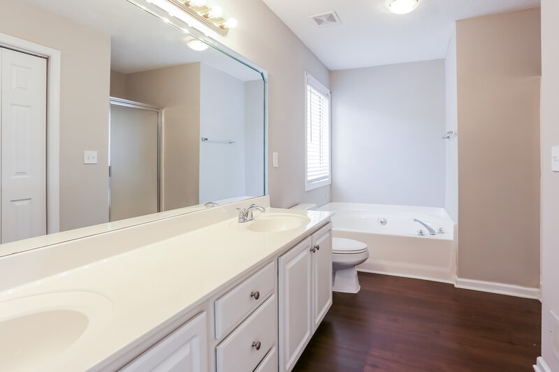 3,400/Mo, 3042 Lexington Ave Woodstock, GA 30189 Main Bathroom View