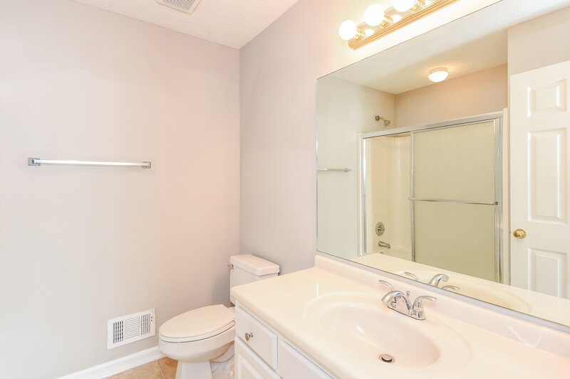 2,430/Mo, 3042 Lexington Ave Woodstock, GA 30189 Bathroom View