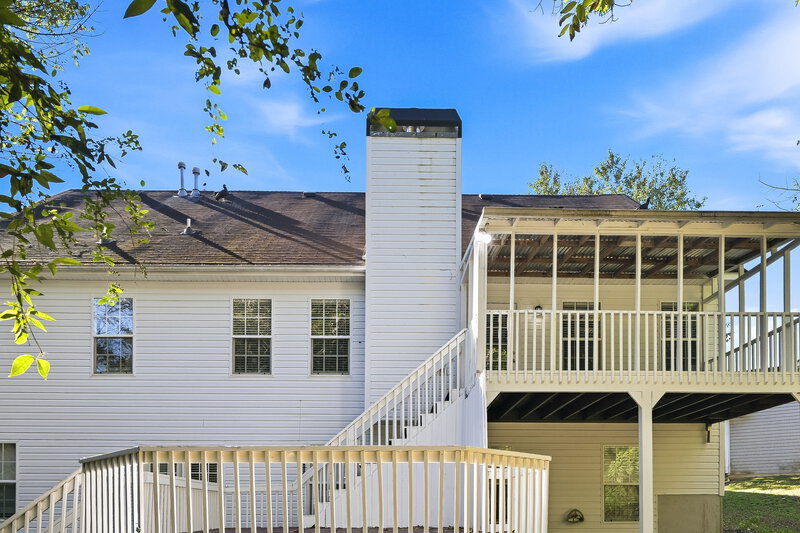 2,260/Mo, 670 Chapel Hill Dr Lawrenceville, GA 30045 Rear View
