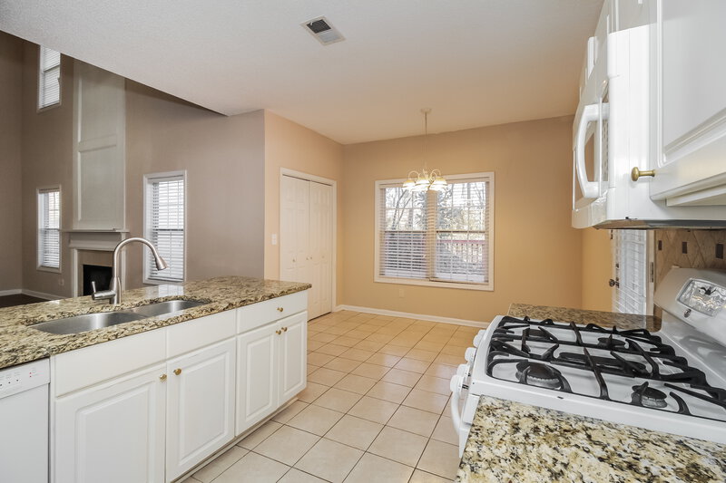 3,770/Mo, 3104 Andora Trl SW Marietta, GA 30064 Kitchen View 2