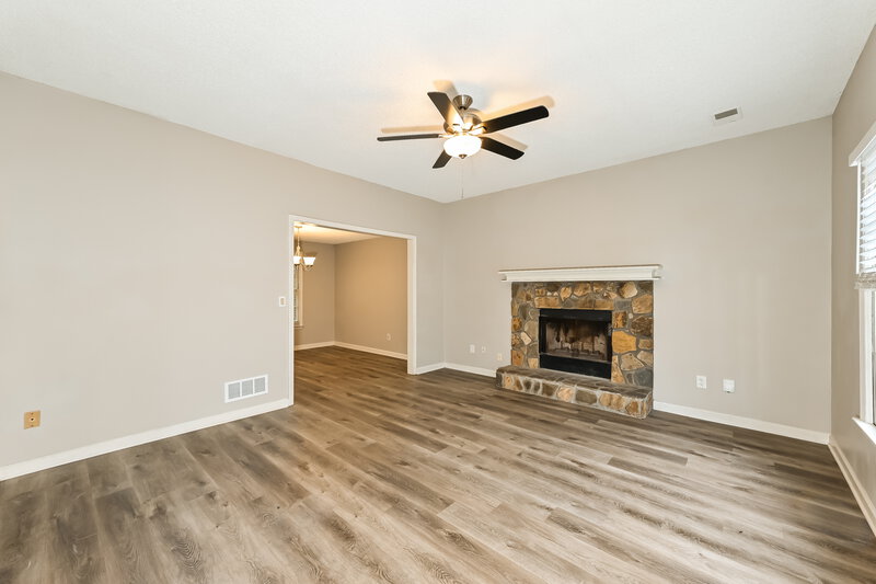 2,055/Mo, 4834 Diggers Way Sugar Hill, GA 30518 Living Room View