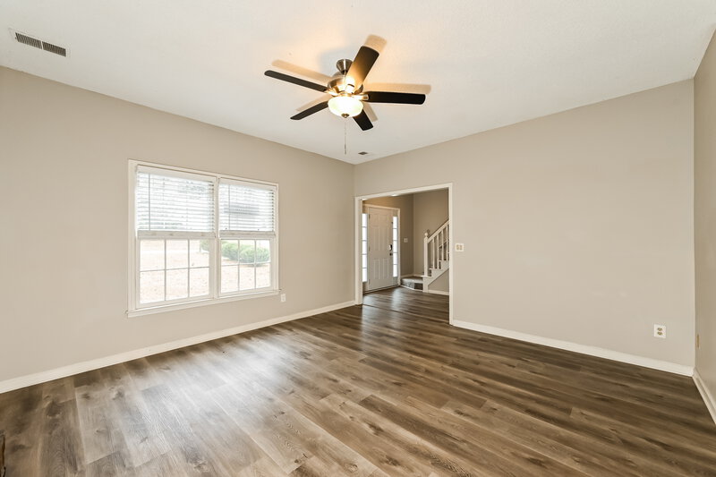 2,055/Mo, 4834 Diggers Way Sugar Hill, GA 30518 Living Room View 2