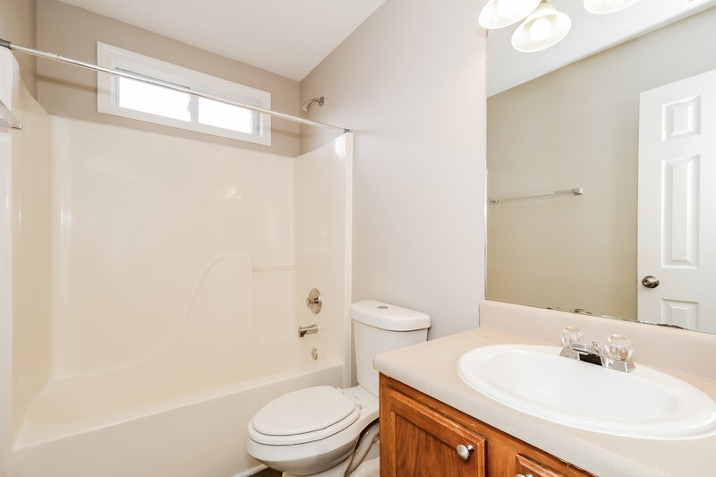 1,760/Mo, 1050 Abercorn Way Douglasville, GA 30134 Bathroom View