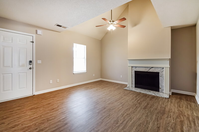 1,695/Mo, 1711 Park Cir Griffin, GA 30224 Living Room View