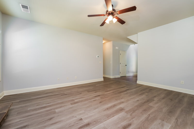 2,240/Mo, 270 Roland Manor Dr Dacula, GA 30019 Living Room View 2