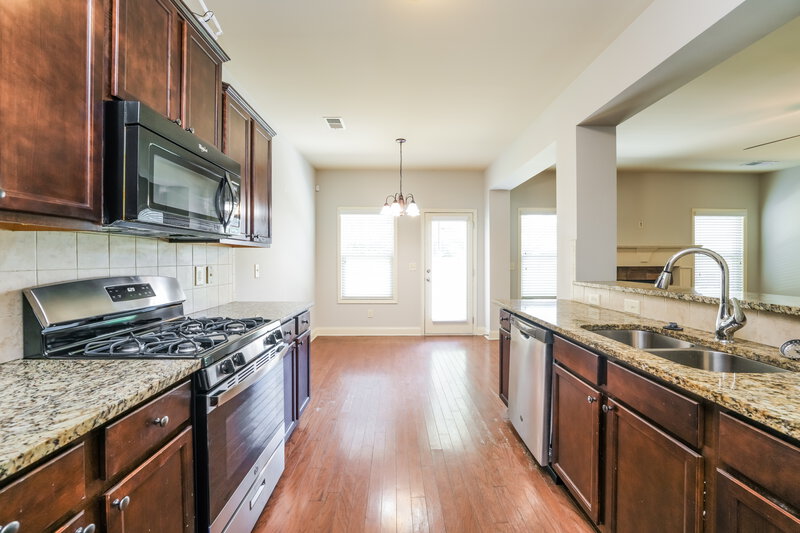 2,240/Mo, 270 Roland Manor Dr Dacula, GA 30019 Kitchen View 2