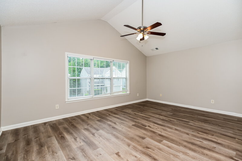 2,100/Mo, 205 Ashland Dr Woodstock, GA 30189 Main Bedroom View 2