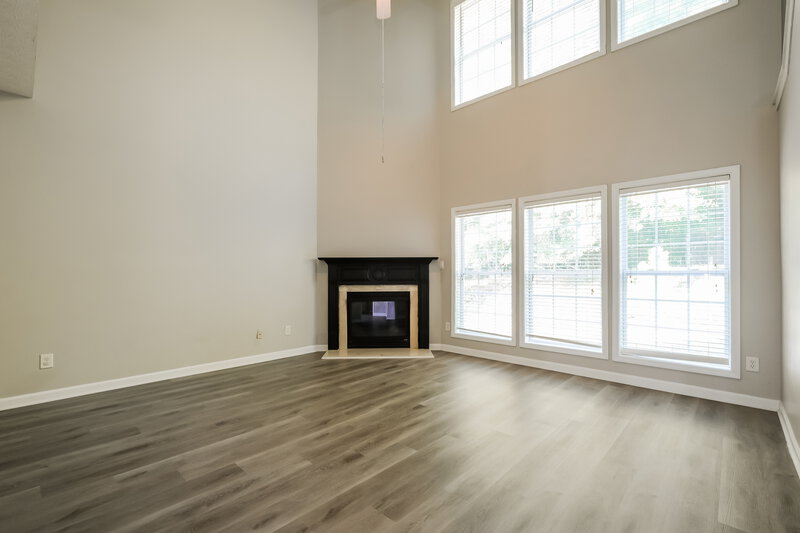2,390/Mo, 6739 Island Pointe Dr Buford, GA 30518 Living Room View