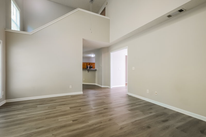 2,390/Mo, 6739 Island Pointe Dr Buford, GA 30518 Living Room View 2