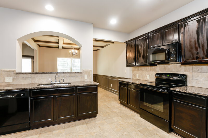 2,370/Mo, 631 Sweet Ashley Way Loganville, GA 30052 Kitchen View