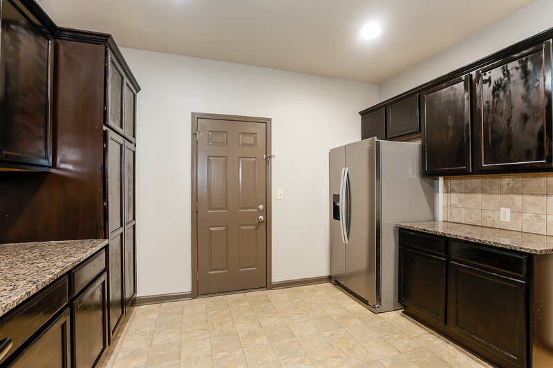 2,370/Mo, 631 Sweet Ashley Way Loganville, GA 30052 Kitchen View 2