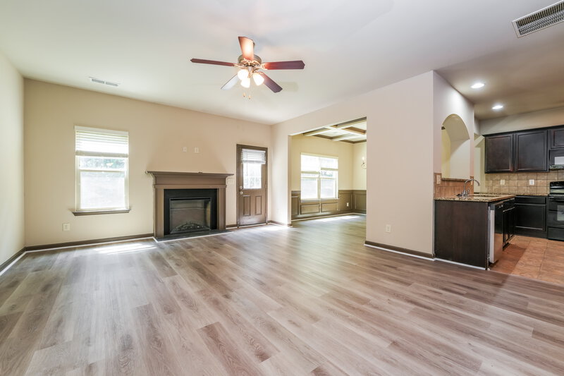 0/Mo, 651 Sweet Ashley Way Loganville, GA 30052 Living Room View