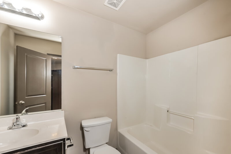 2,215/Mo, 641 Sweet Ashley Way Loganville, GA 30052 Bathroom View