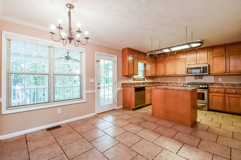 3,050/Mo, 1026 Masters Ln Snellville, GA 30078 Dining Room View