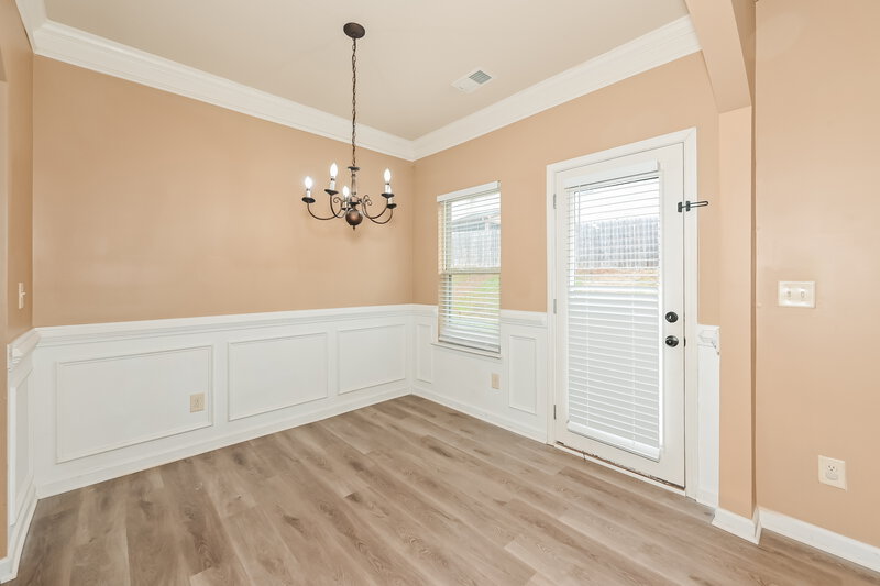 2,000/Mo, 2325 Morgan Farm Dr Buford, GA 30519 Dining Room View