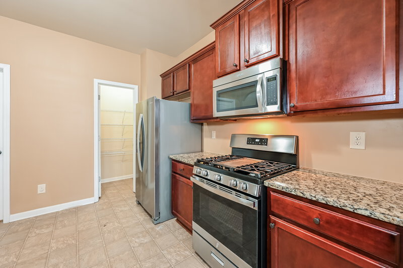 2,000/Mo, 2325 Morgan Farm Dr Buford, GA 30519 Kitchen View