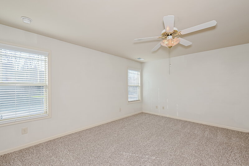 2,135/Mo, 1405 Kilchis Falls Way Braselton, GA 30517 Main Bedroom View 2