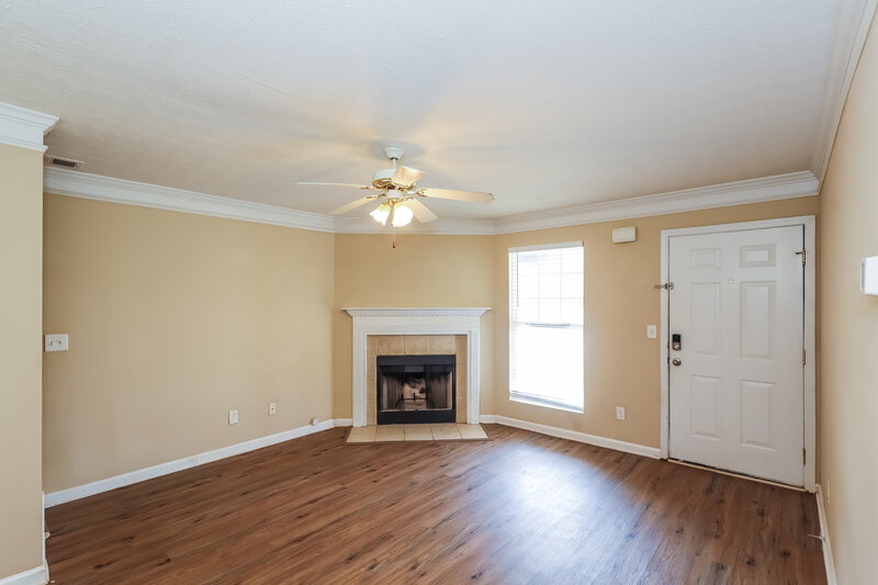 1,880/Mo, 10 Carey Ct Grantville, GA 30220 Living Room View