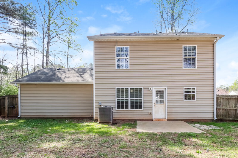 1,880/Mo, 10 Carey Ct Grantville, GA 30220 Rear View